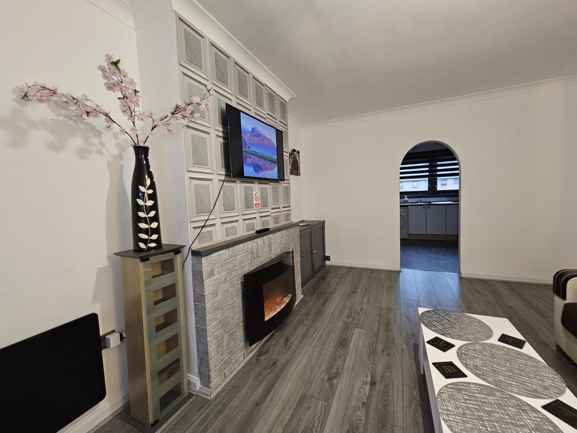 Regina Apartment In Fort William Exterior photo